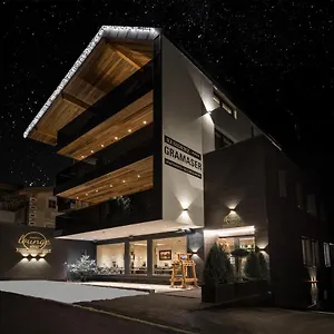 Aparthotel Residenz Gramaser Gmbh, Ischgl