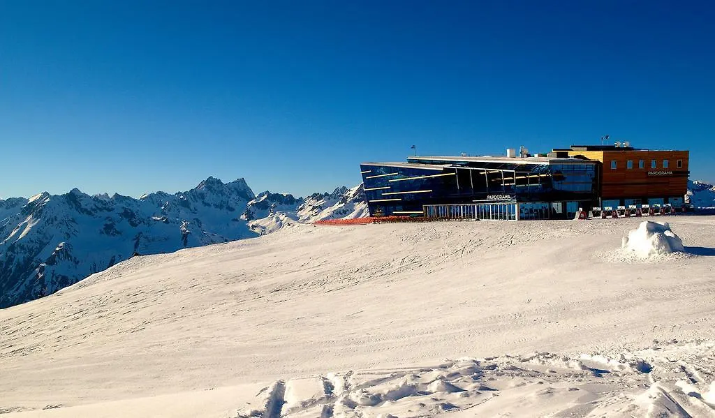Almfried Apartments Ischgl