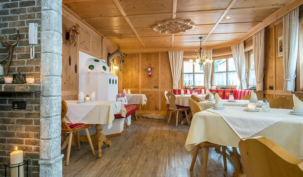 Almfried Apartments Ischgl